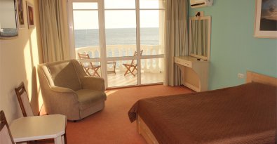 Improved layout with sea view
